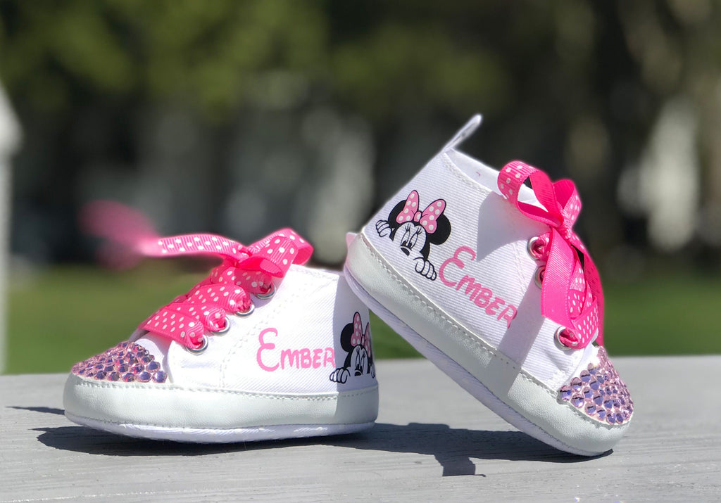 Personalized Minnie Mouse Peeking High-Top Baby Girl Booties – Unique and Memorable Baby Gift, Perfect for Photo Shoots